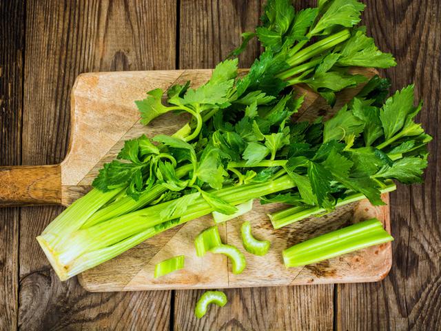 9 Manfaat Daun Seledri Selain Sebagai Bumbu Dapur, Terbaru untuk Detoks  Kecantikan - Health Liputan6.com