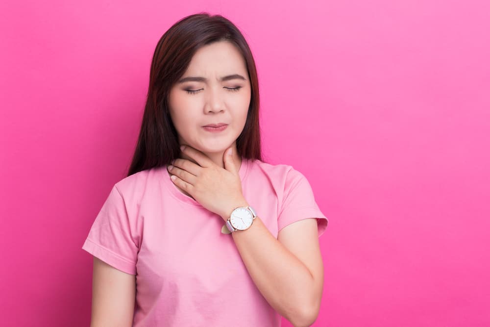Cara Ampuh Atasi Tenggorokan Kering Atau Gatal