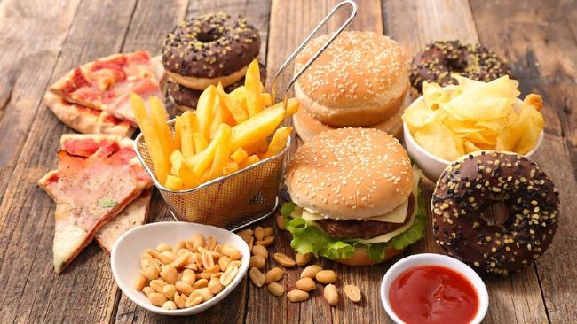 5 Makanan Yang Wajib Dihindari Saat Haid